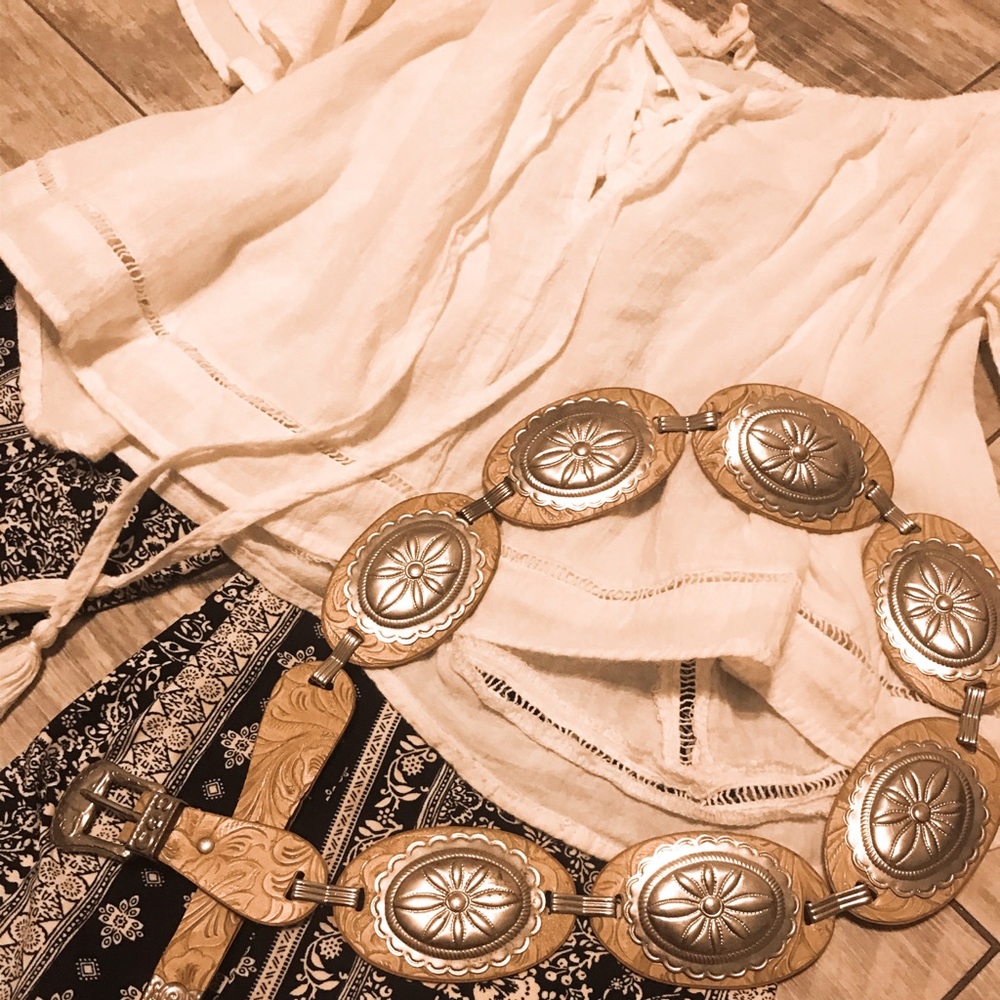 White Boho Crop Top - Picture 2 of 4